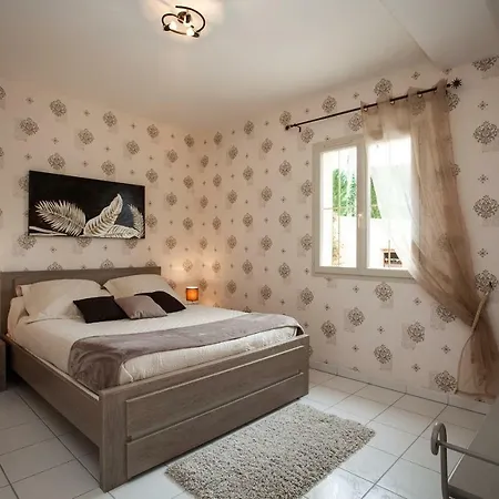Mallegale Haute Casa de Férias *